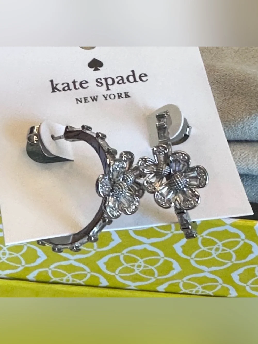 Kate Spade Silver Fleurette Flower Earrings‎ NEW
